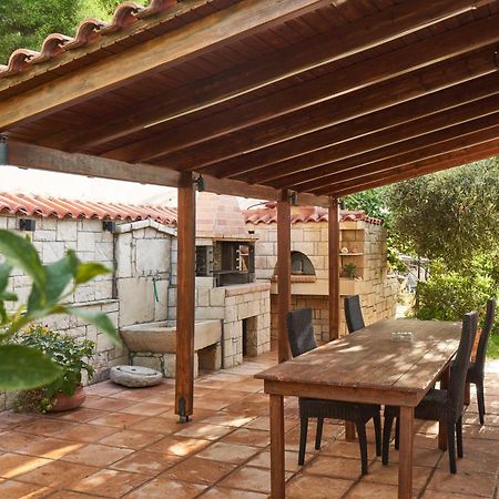 Villa Irini Patsidhes ภายนอก รูปภาพ